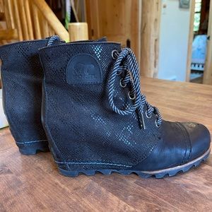 Black Sorel Lace Up Wedge Boot